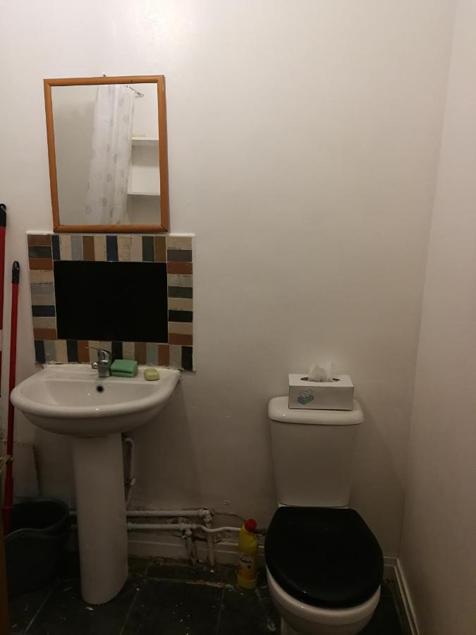 Budget Double Bedroom Near Glasgow City Centre And West End Eksteriør billede