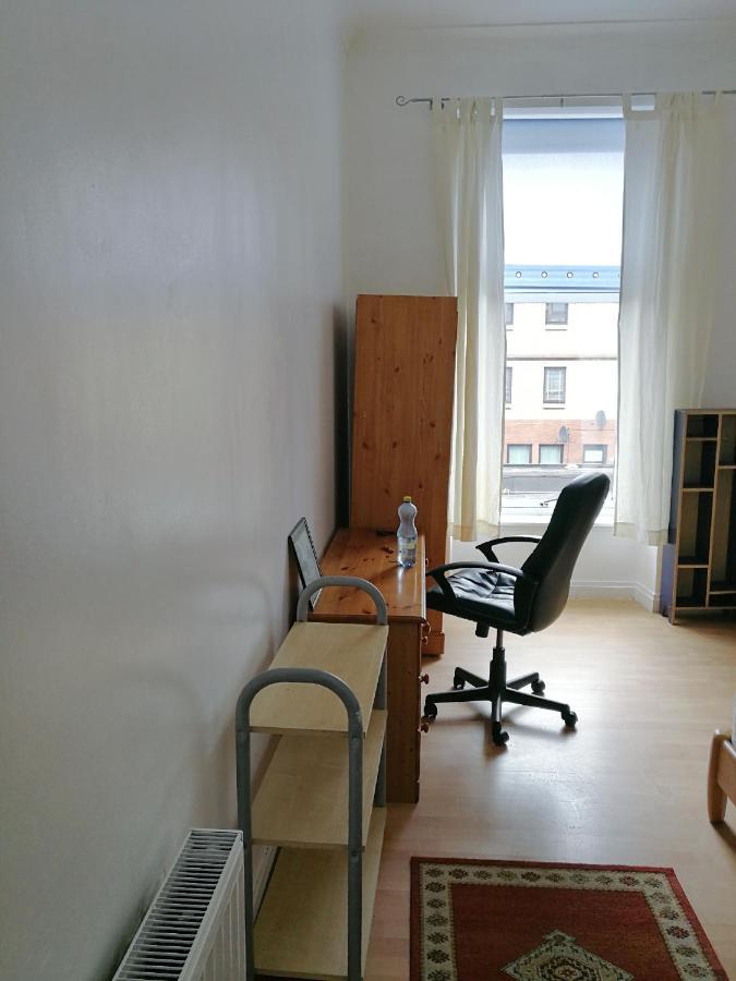 Budget Double Bedroom Near Glasgow City Centre And West End Eksteriør billede